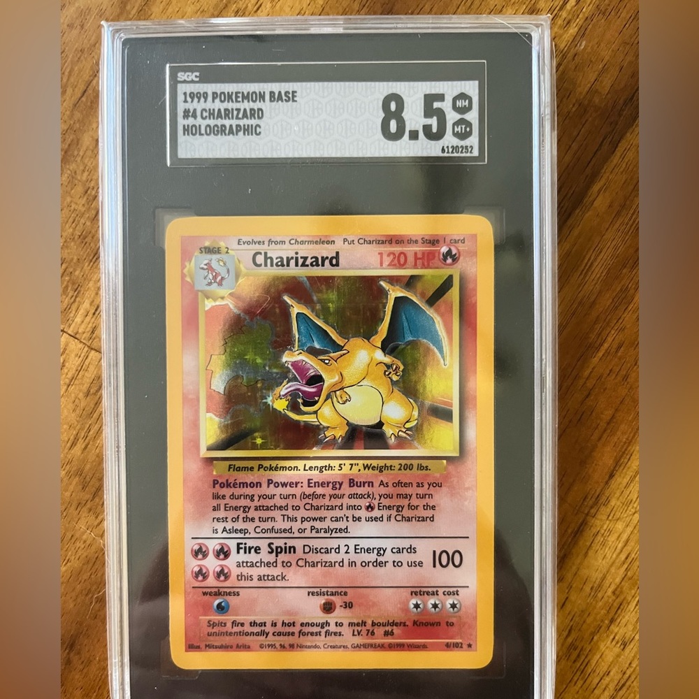 🚨 1999 Base set Charzard 🔥 PSA 8.5. Possibility of being 9.0 if regraded 👀